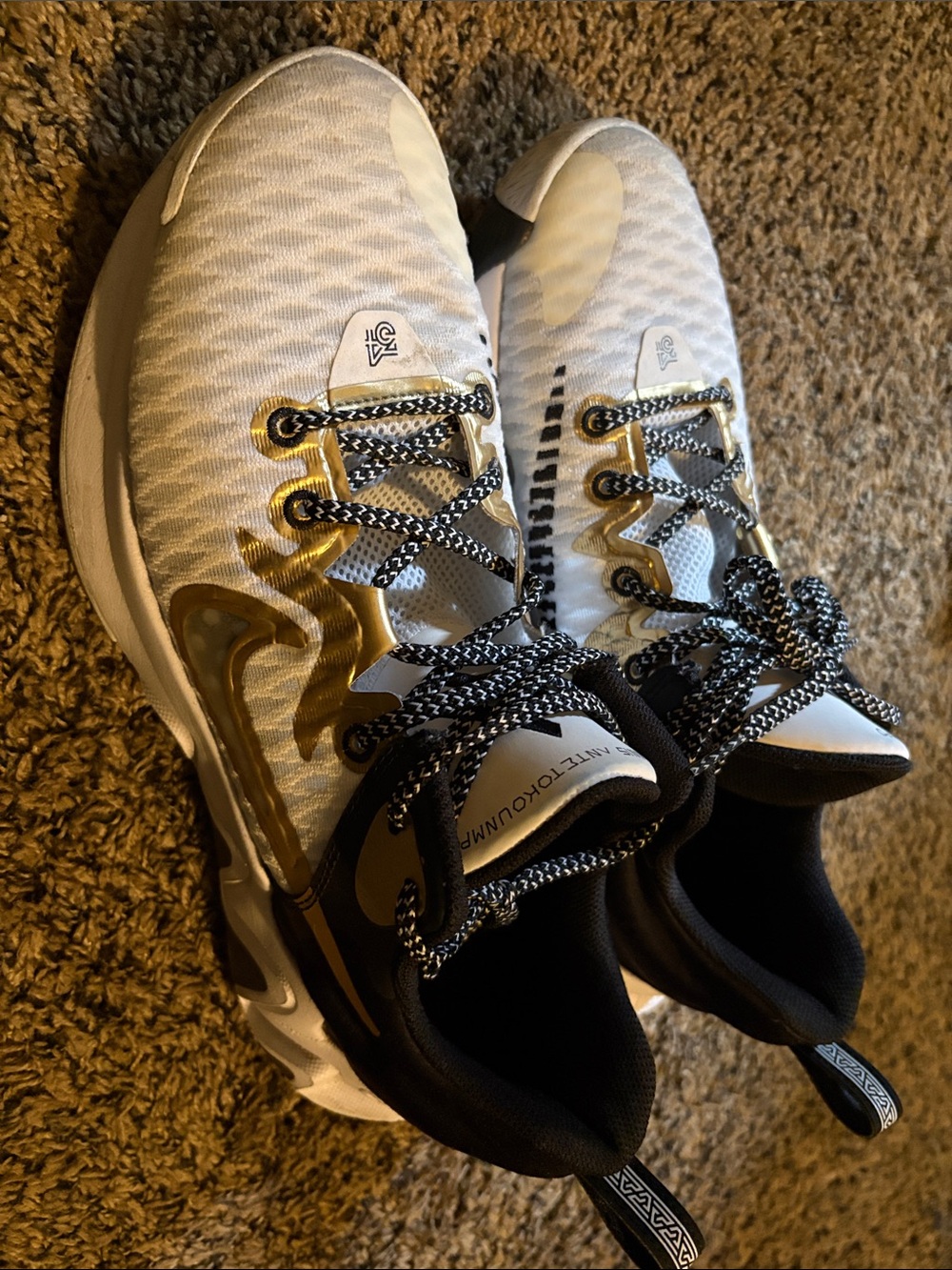 White & Gold Nike Giannis Athletic Sneakers with Black Accents size 11 men's